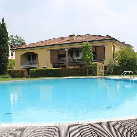 Beautiful With Pool Lejlighed *